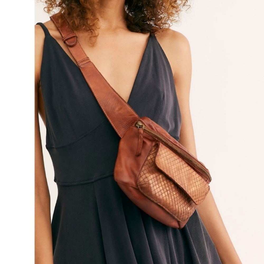 Free People 100% Cow Leather Belt Bag